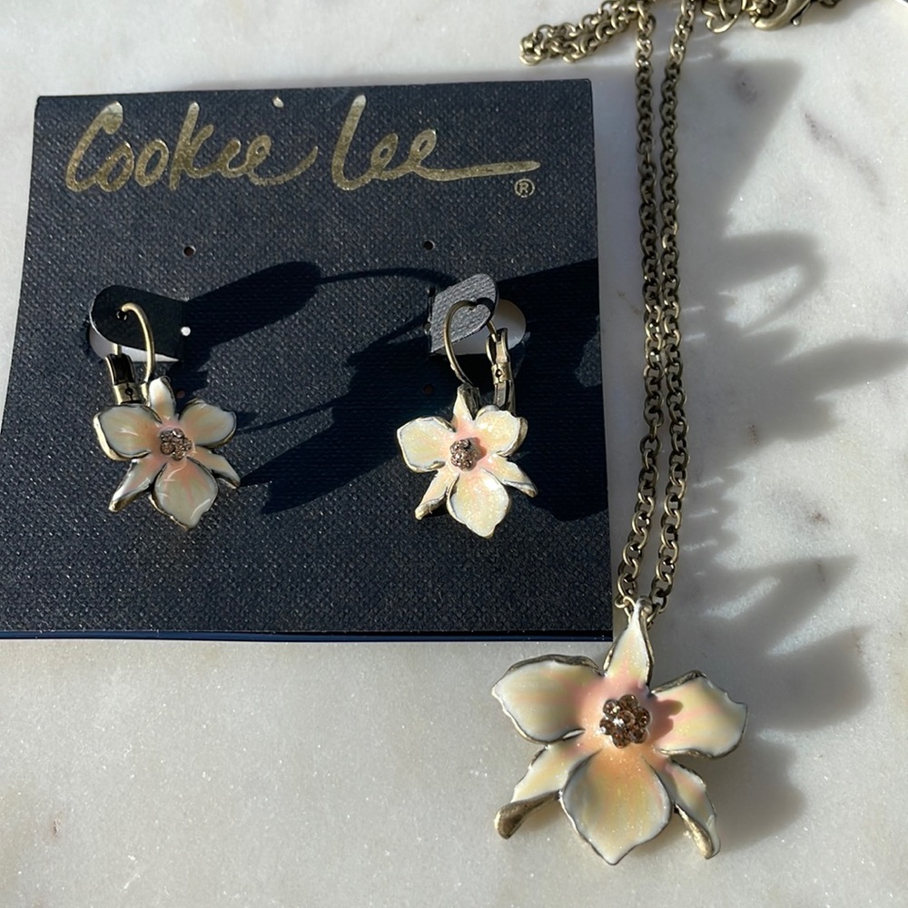 Cookie Lee Floral Jewelry Set